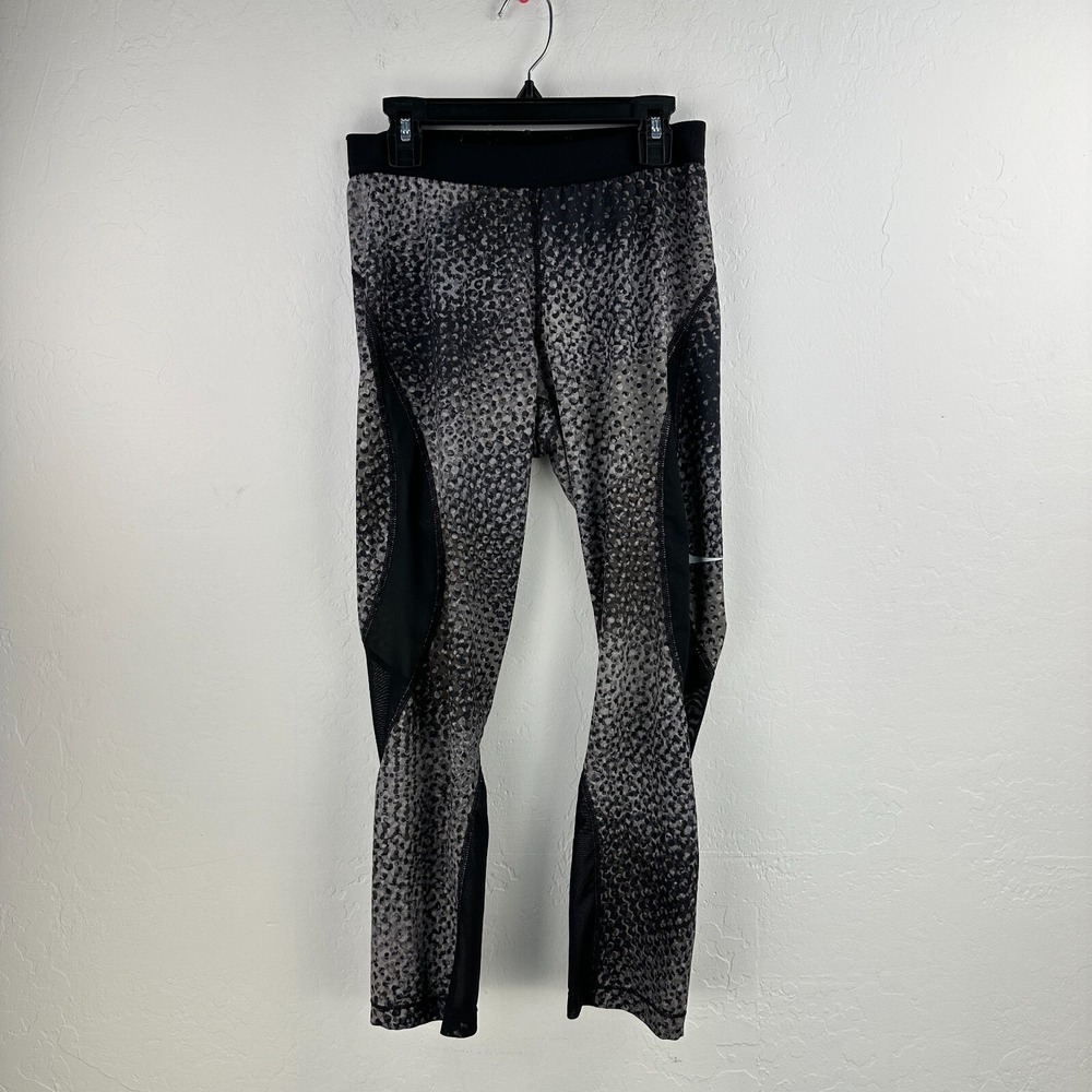 Nike Pro Hypercool Capri Leggings Womens M Gray Black Yoga Stretch Athleisure